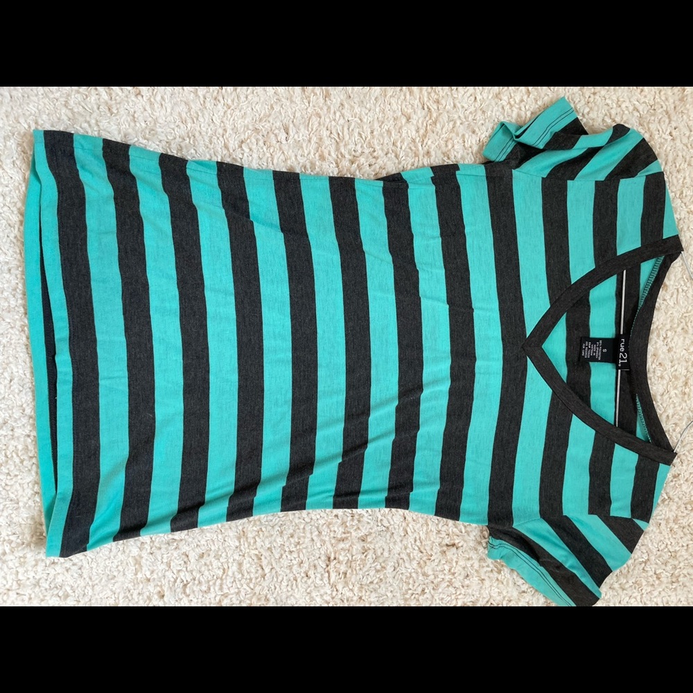 Blue and grey rue 21 shirt